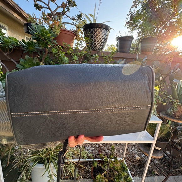 Gray dooney and Bourke pebbled leather bowler bag - Picture 4 of 7